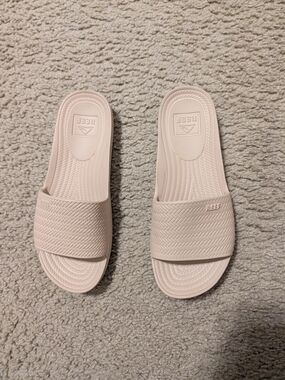 Reef Slide Sandals in Pale Blush Size 8